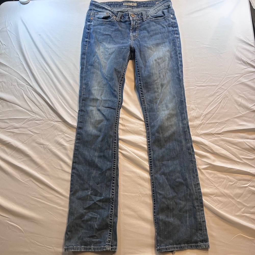 BKE Payton Bootcut Jeans 29XL Medium Wash Distressed Embroidered Low Rise Denim